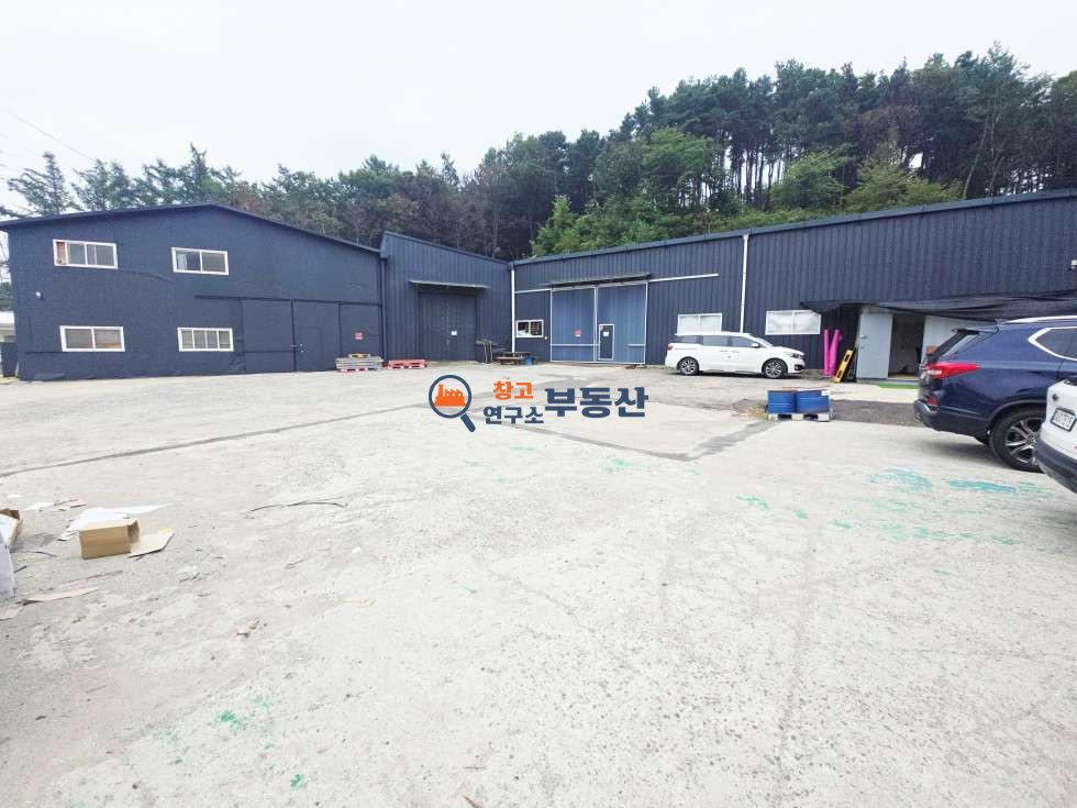 경기 파주시 월롱면 능산리 #공장매매 #대1516평 #건132평+가설500평 #층고8 #전기70 #40FT가능 #계획관리 #산업존 #평당218만 매매 매물번호 18194 사진 1