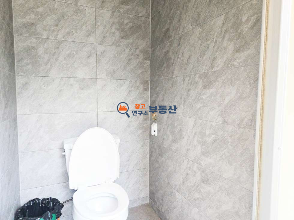 경기 파주시 탄현면 낙하리 #66평 #1종근생 #복층 #냉난방완비 #층고9 #전기15 #작업실 #소형스튜디오 #낙하IC5분 월세 매물번호 18196 사진 11