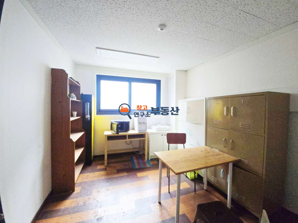 경기 파주시 파주읍 부곡리 #공장임대 #대7474평 #건1656평+가설1100평 #렉사용 #준신축 #3층사무동 #전기200#층고12 #도크시설 #2차선접 #대형차가능 월세 매물번호 18195 사진 16