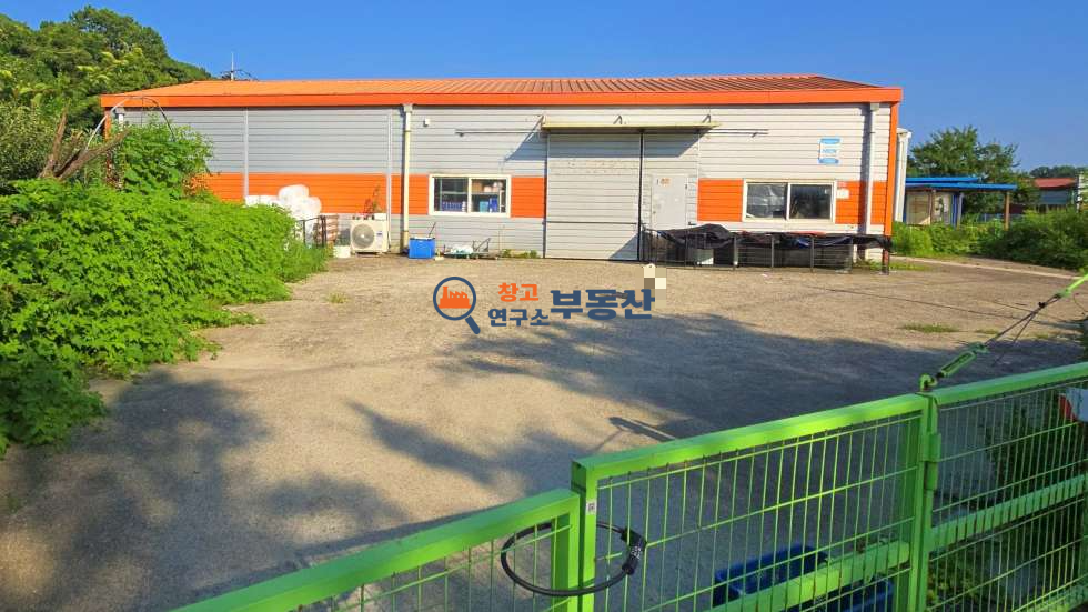 경기 파주시 송촌동 #60평 #창고시설 #단독마당 #도로접 #층고5.5 #대형차가능 #내부화장실 #즉시입주 월세 매물번호 18220 사진 1