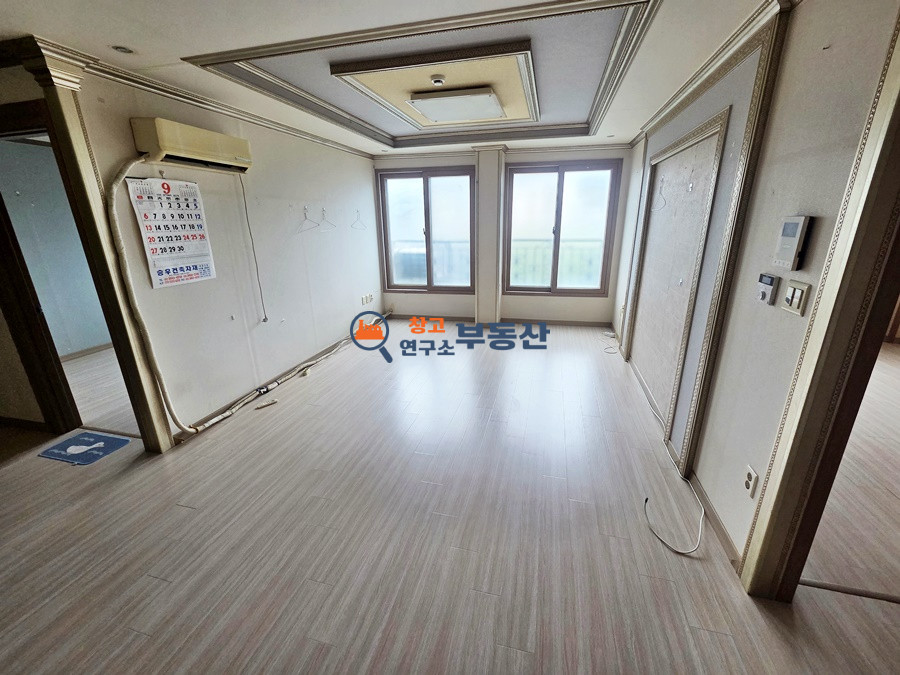 경기 고양덕양구 현천동 357 #28평 #2층 #상암5분 #서울권 #1,2자유로근접 #즉시입주 #화장실2개 월세 매물번호 18261 사진 1