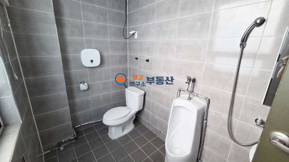 경기 파주시 신촌동 #실사용190평 #공장120평+가설70평 #계획관리 #40피트 #문발IC 월세 매물번호 18184 사진 9