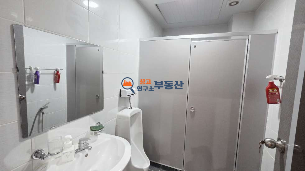 경기 파주시 오도동 #144평 #공장 #준신축 #높은층고 #내부화장실 #대형차량진출입 #민원무 #문발IC 월세 매물번호 18155 사진 6