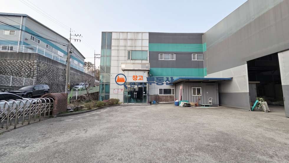 경기 파주시 탄현면 금산리 #토494평 #연196평 #계획관리 #공장 #134평+62평 #가설천막 #직원숙소 #전기150kW #내부사무실 #사옥추천 매매 매물번호 18121 사진 1