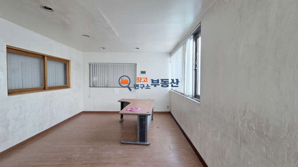 경기 파주시 탄현면 금산리 #토494평 #연196평 #계획관리 #공장 #134평+62평 #가설천막 #직원숙소 #전기150kW #내부사무실 #사옥추천 매매 매물번호 18121 사진 7