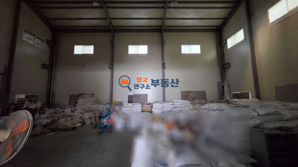 경기 파주시 탄현면 금산리 #토494평 #연196평 #계획관리 #공장 #134평+62평 #가설천막 #직원숙소 #전기150kW #내부사무실 #사옥추천 매매 매물번호 18121 사진 8