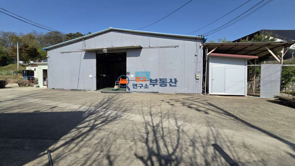 경기 파주시 하지석동 #토735평 #공장150평 #동간연결 #전기30kW #계획관리 #실입주가 #금촌IC 매매 매물번호 17481 사진 2