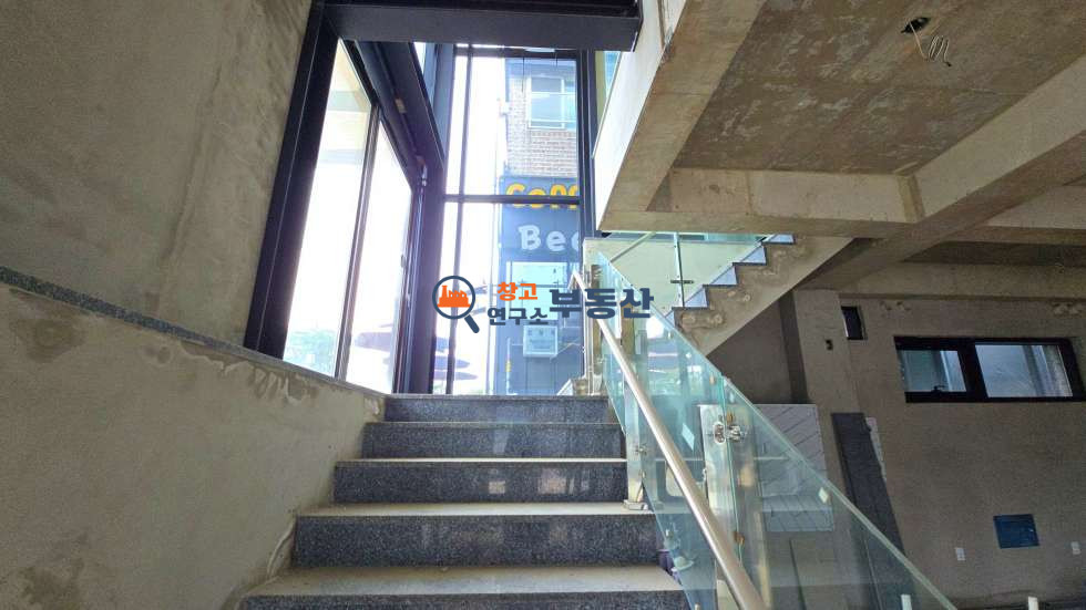 경기 고양덕양구 대장동 #115평 #총2층(56+58) #1종근생 #2차선변 #자유로인접 #내부화장실 #즉시입주 #신축 월세 매물번호 15716 사진 5