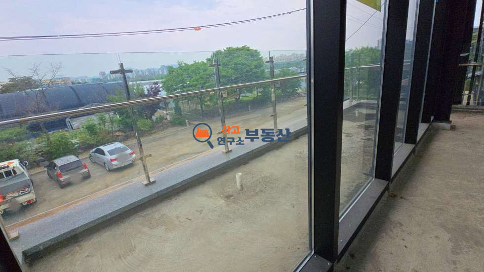 경기 고양덕양구 대장동 #115평 #총2층(56+58) #1종근생 #2차선변 #자유로인접 #내부화장실 #즉시입주 #신축 월세 매물번호 15716 사진 8