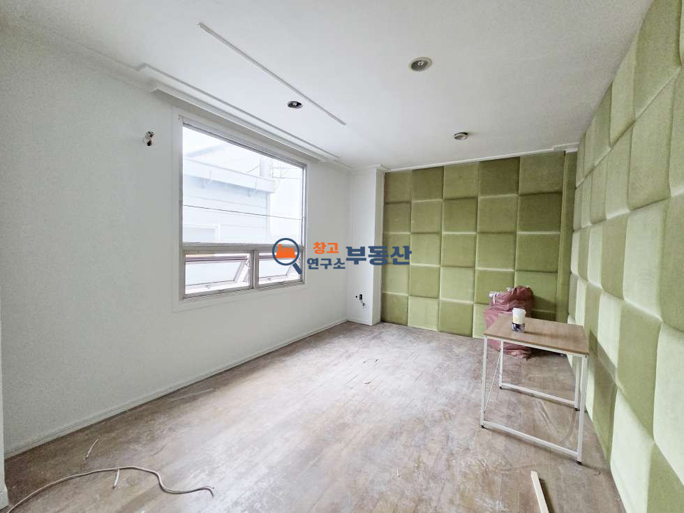 경기 파주시 탄현면 금승리 #대546평 #연241평 #공장 #계획관리 #활용도좋음 #민원무 #이중철제벽불연재 #월롱IC 매매 매물번호 17348 사진 11