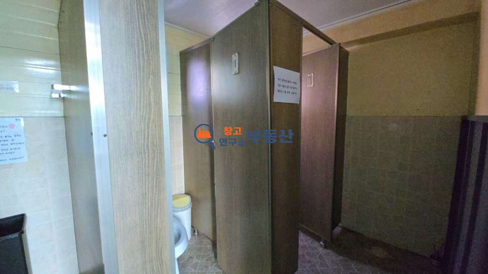 경기 고양일산서구 법곳동 #244평 #(122+122평)#2종근생#대형마당 #40FT가능 #사옥추천 #내부사무실 #내부화장실 #자유로인접 월세 매물번호 15872 사진 6