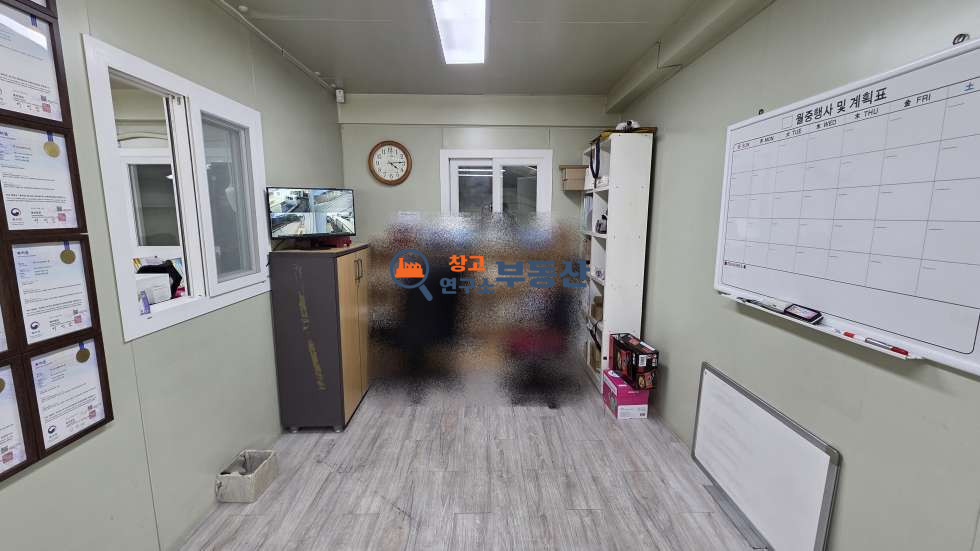 경기 파주시 산남동 #120평 #공장 #60평X2개동 #복층사무실 #전기41kW #동간연결 #탑골IC 월세 매물번호 17498 사진 13