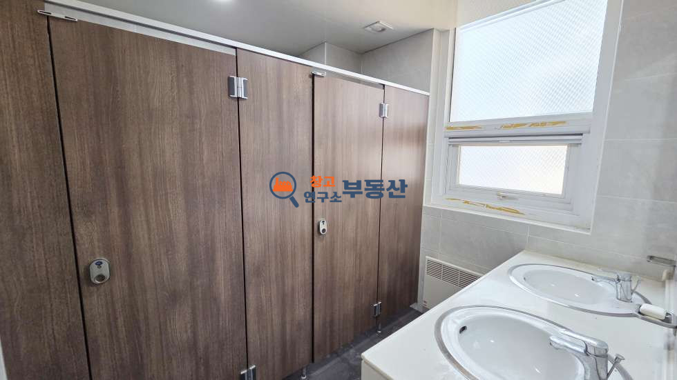 경기 고양일산서구 덕이동 #125평 #1층전체 #도심가 #접근성굿 #가구단지 #주차편리 #탄현역 #즉시입주 월세 매물번호 17624 사진 7