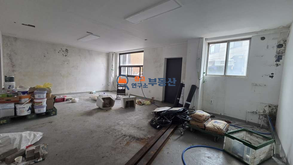 경기 파주시 문발동 #40평 #상가 #즉시입주 #교차로 코너자리 #주차여유 월세 매물번호 18310 사진 3