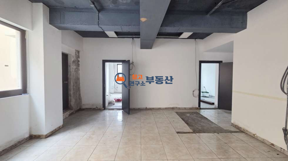 경기 파주시 문발동 #40평 #상가 #즉시입주 #교차로 코너자리 #주차여유 월세 매물번호 18310 사진 6