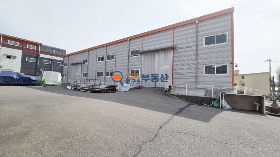 경기 파주시 동패동 #179평 #공장 #2층 전체 #차량 바로진입 #높은층고 #즉시입주 #분할임대가능 월세 매물번호 17401 사진 1
