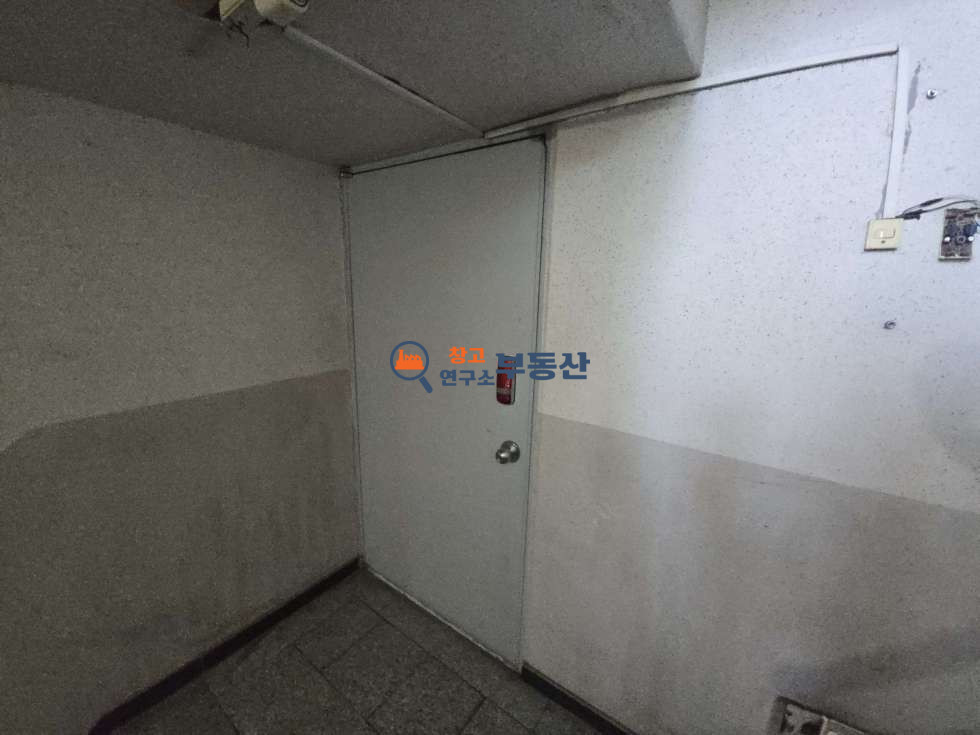 경기 고양일산서구 덕이동 #65평 #2종근생 #지하창고 #사무실 #도로변 #가성비 #즉시입주 월세 매물번호 18324 사진 6