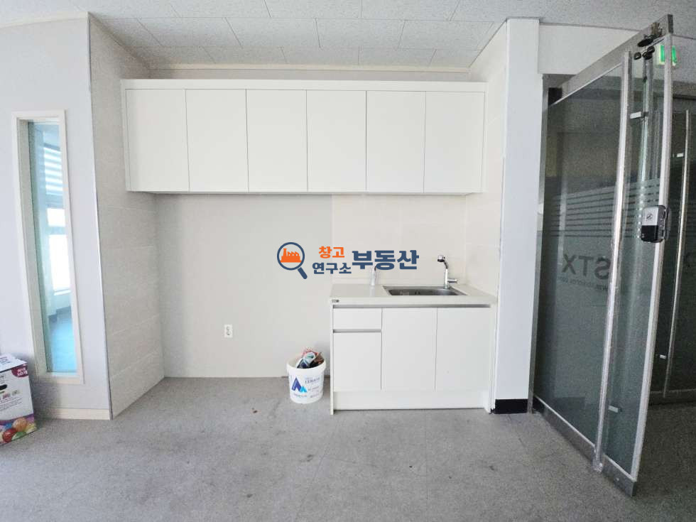 경기 고양일산서구 덕이동 #57평 #1종근생 #2층사무실 #사거리코너 #대로변 #사무실인테리어 #주차편리 #즉시입주 월세 매물번호 18325 사진 8