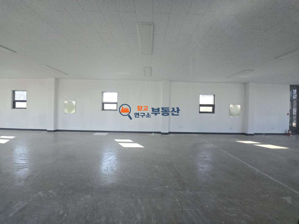 경기 고양일산서구 덕이동 #61평 #1종근생 #2층상가 #통유리 #테라스 #무권리 #렌트프리협의 #즉시입주 월세 매물번호 18326 사진 2