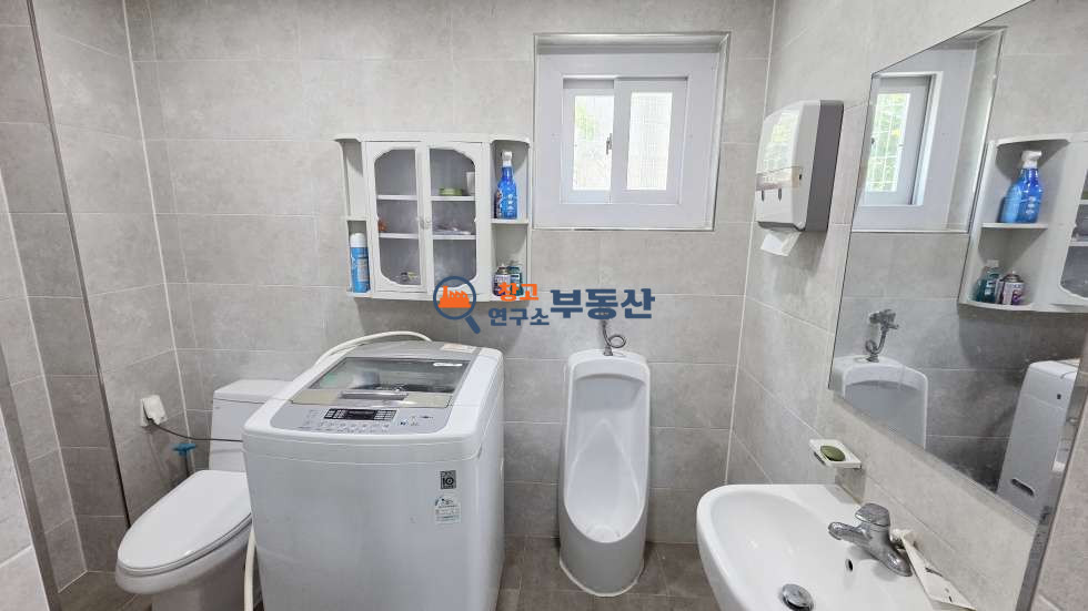 경기 파주시 산남동 #43평 #2종제조 #넓은복층구조 #내부사무실 #단독마당 #외부컨테이너 #내부화장실 #탑골IC 3분 월세 매물번호 18056 사진 4