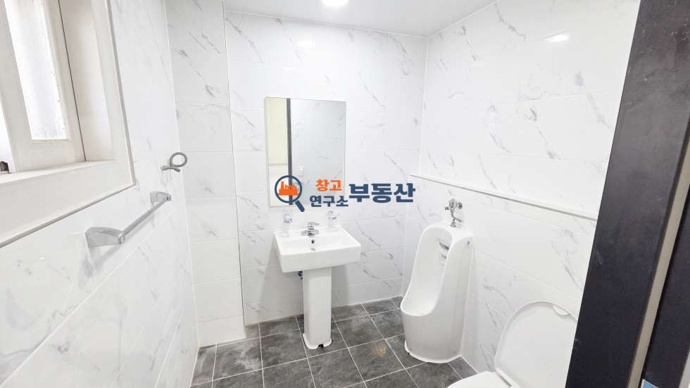 경기 파주시 신촌동 #26평 #창고시설 #신축 #즉시입주 #내부화장실 #컨디션굿 #문발IC 3분 월세 매물번호 18367 사진 3