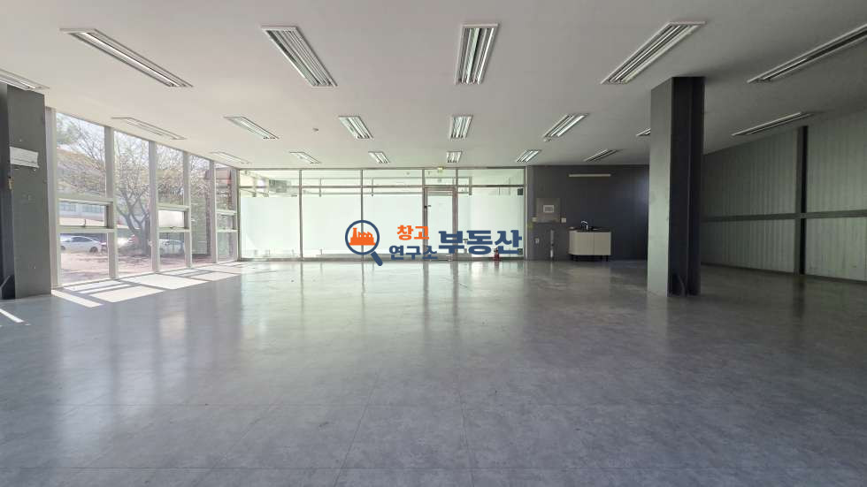 경기 파주시 연다산동 #연150평 #사무실 사옥 추천 #1층75평+2층75평 #즉시입주 #도로변 월세 매물번호 18301 사진 3