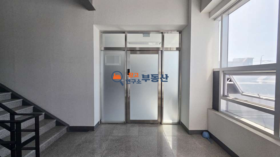 경기 파주시 연다산동 #연150평 #사무실 사옥 추천 #1층75평+2층75평 #즉시입주 #도로변 월세 매물번호 18301 사진 13