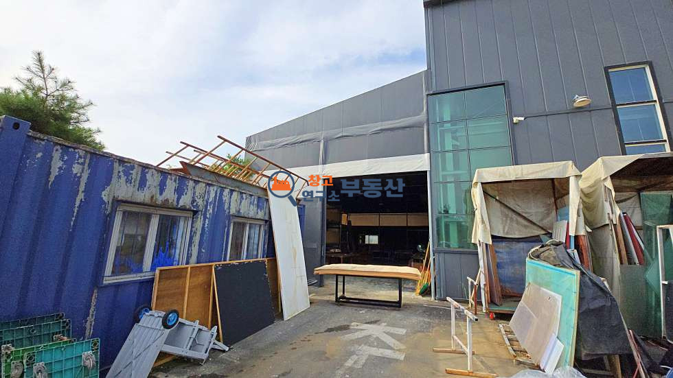 경기 파주시 탄현면 오금리 #437평#공장#총2동(287평+150평) #층고높 #하수직관 #40ft가능 #준신축 #즉시입주 #대형단독마당 #스튜디오추천 월세 매물번호 16496 사진 16