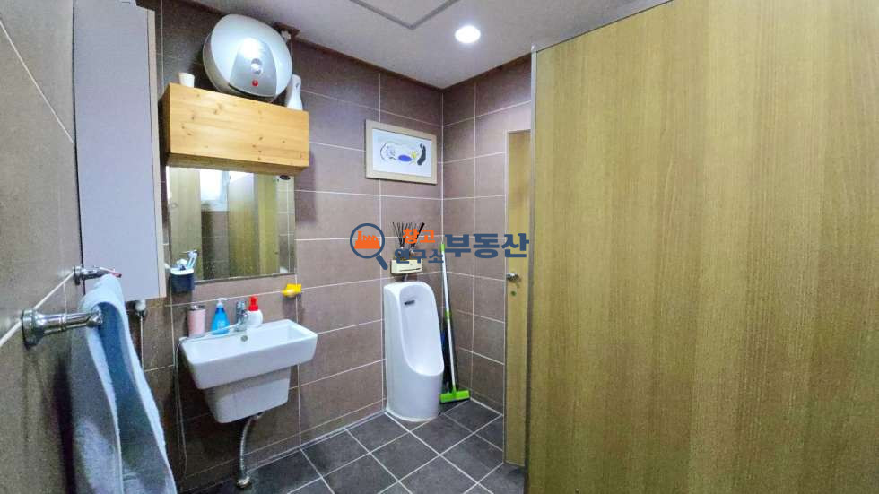 경기 파주시 오도동 #96평 #공장 #화물리프트 #단독마당 #사무동 #층고8.1 #40ft가능 #가설천막 #즉시입주 월세 매물번호 17046 사진 11