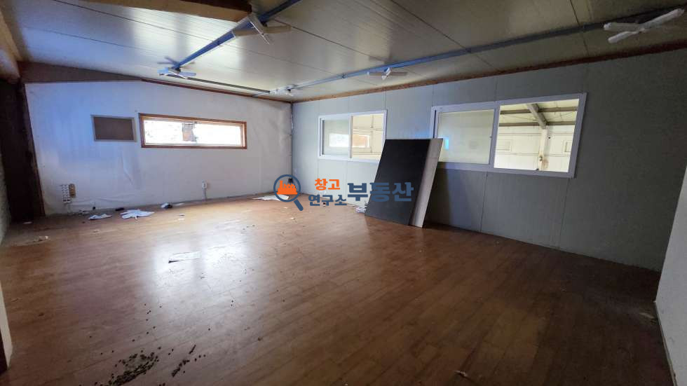 경기 파주시 동패동 #토지559평 #연120평 #공장 #단독마당 #즉시입주 #계획관리 #운정신도시 #가설천막 #삽다리IC 2분 매매 매물번호 18331 사진 6