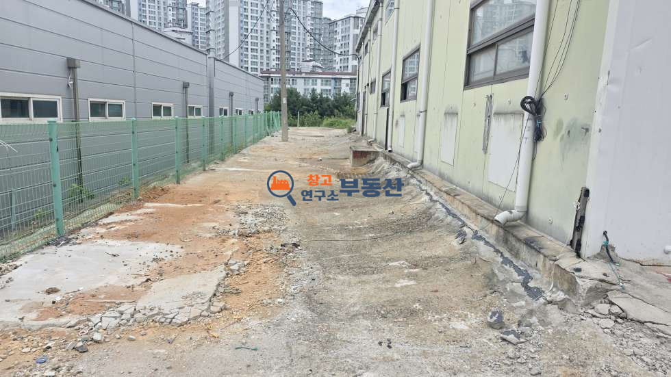 경기 파주시 동패동 #토지559평 #연120평 #공장 #단독마당 #즉시입주 #계획관리 #운정신도시 #가설천막 #삽다리IC 2분 매매 매물번호 18331 사진 7