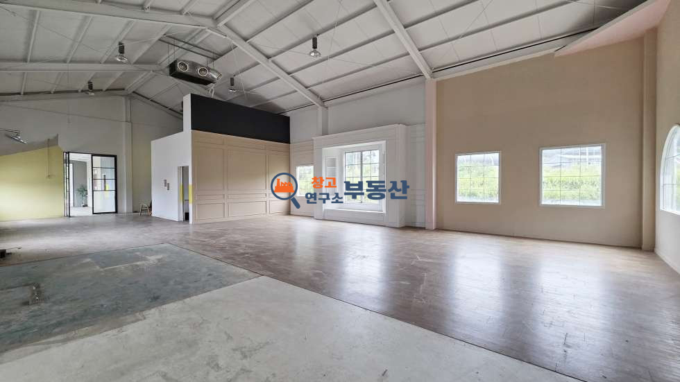 경기 파주시 탄현면 금산리 #연180평 #2종근생 #60평x3개동 #단독마당 #즉시입주 #성동IC #대형마당 #동간가설 #복층사무실 #대형차량 월세 매물번호 17403 사진 5
