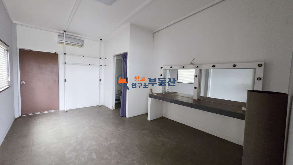경기 파주시 탄현면 금산리 #연180평 #2종근생 #60평x3개동 #단독마당 #즉시입주 #성동IC #대형마당 #동간가설 #복층사무실 #대형차량 월세 매물번호 17403 사진 8