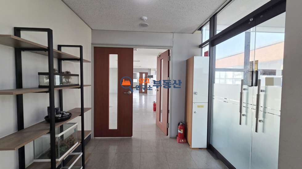 경기 파주시 문발동 #60평 #공장 #4층일부 #즉시입주 #내부사무실 #스탠드에어컨 #파주출판도시 월세 매물번호 18404 사진 5