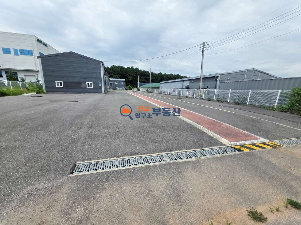경기 파주시 월롱면 영태리 #97평 #2종근생 #38평+60평 #단독마당 #40FT #신축 #즉시입주 #높은층고 월세 매물번호 18029 사진 18
