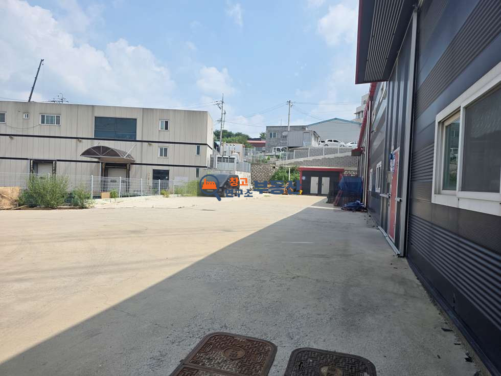 경기 고양일산동구 성석동 #220평 #110평+110평 #2종제조 #준신축 #내부사무실 #높은층고 #가설천막 #설문 IC #40FT 월세 매물번호 18086 사진 18