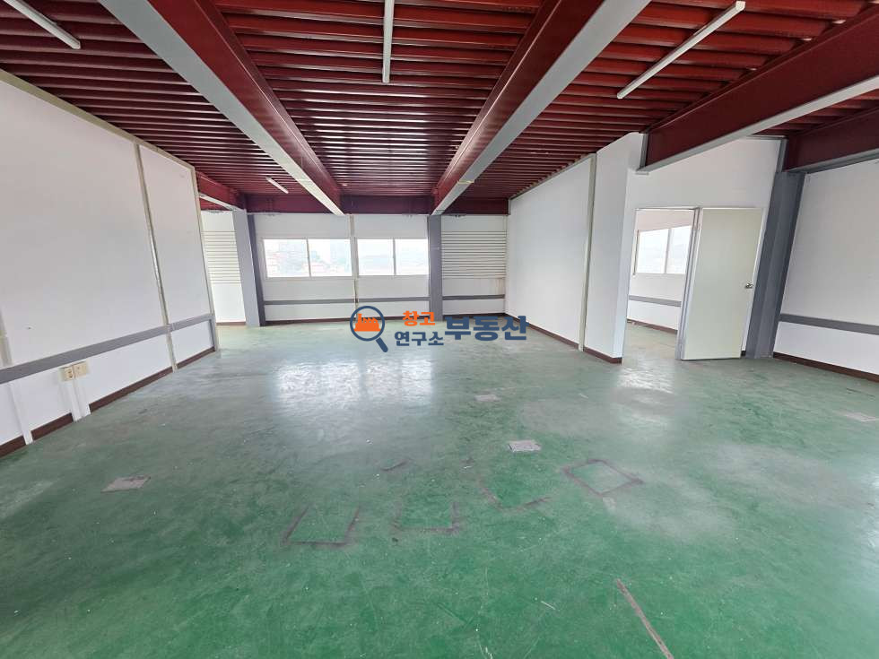 경기 고양일산동구 성석동 35평 #화물E/V #저렴한임대료 #사무실 및 창고 추천 #즉시입주 #민원무 #대형차량 # 북고양IC5분거리 월세 매물번호 18087 사진 12