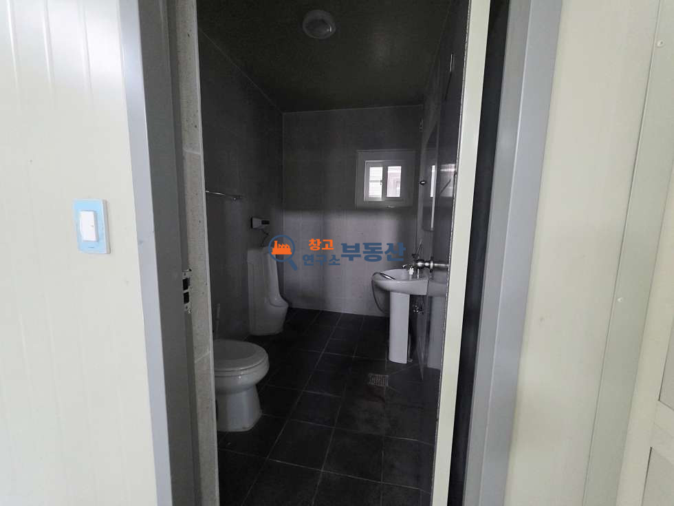 경기 고양일산동구 성석동 #180평 #2층통임대90평+90평 #2종제조 #높은층고 #40FT #오폐수직관 #사리현IC3.8km 월세 매물번호 18126 사진 20