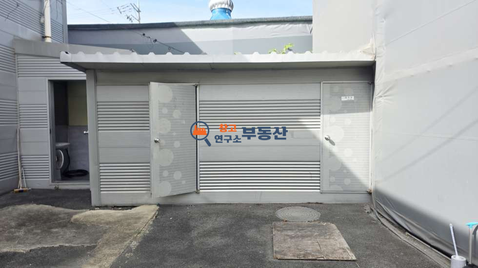 경기 파주시 조리읍 봉일천리 #전용120평 #공장 #부분임대 #넓은마당 #대형차량진입 #금촌IC 10분 월세 매물번호 18133 사진 7