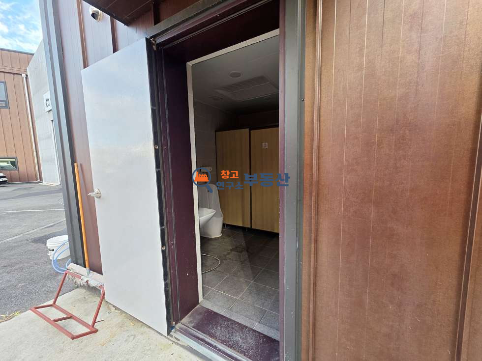 경기 파주시 상지석동 #400평 #분할임대 #공장 #신축 #오폐수직관 #40FT #내부사무실 #민원무 #설문IC4분 #전기100kw #화물EV 월세 매물번호 18148 사진 28