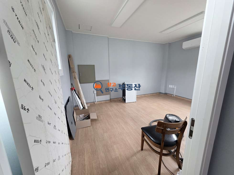 경기 고양일산동구 지영동 #155평 #신축 #78평+78평 #분할가능 #높은층고 #넓은마당 #민원무 #외부기숙사 #즉시입주 월세 매물번호 18201 사진 19