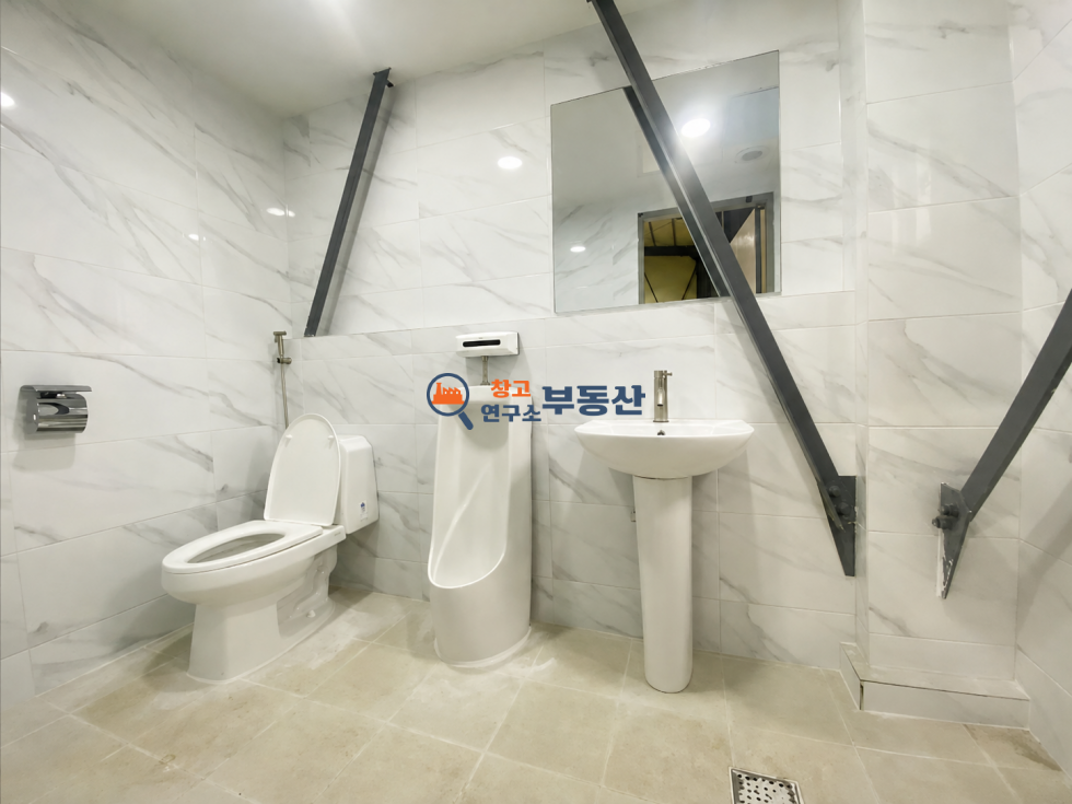 경기 고양덕양구 내유동 #300평 #공장 #60평x5 #높은층고 #분할가능 #신축 #오폐수직관 #대형마당 #40FT #즉시입주 #통일로2분 월세 매물번호 18217 사진 14
