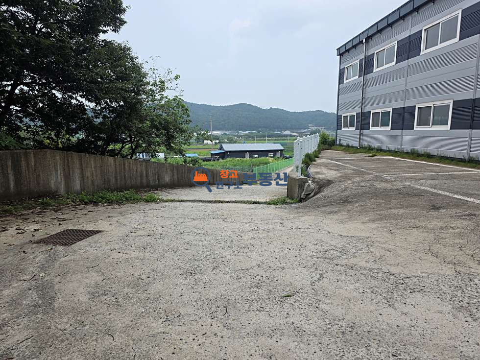 경기 파주시 파주읍 백석리 #60평 #2종근린제조 #높은층고 #저렴임대료 #대형차량 #민원무 월세 매물번호 17973 사진 10
