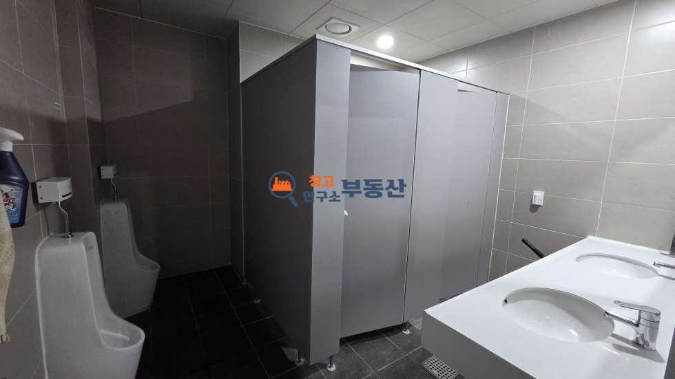 경기 파주시 문발동 #500평+사무공간80평 #공장 #대형물류추천 #화물용EV #높은층고 #문발IC 월세 매물번호 18420 사진 7