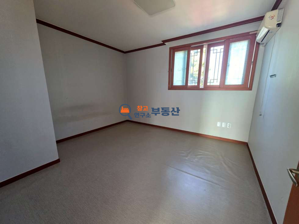 경기 고양일산동구 설문동 #127평 #2종근생 #층고9m #높은층고 #내부사무실 #전기30kw #사리현IC10분 #즉시입주 #저렴임대료 월세 매물번호 18499 사진 15